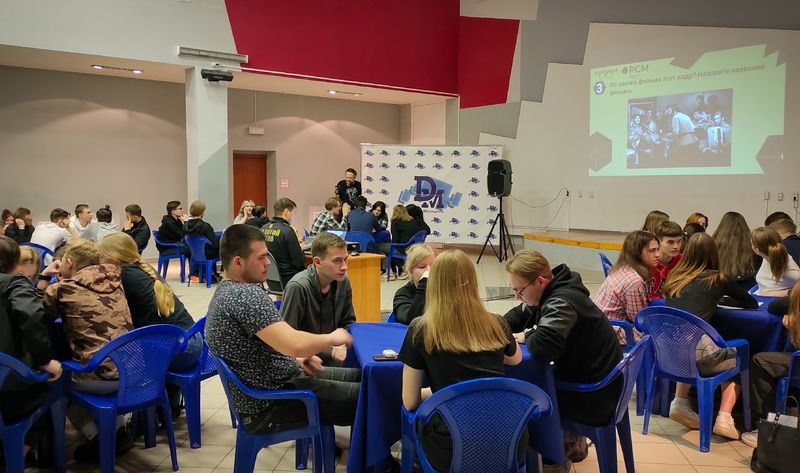 Их осталось семеро: в научно-познавательной игре «Умники» продолжат борьбу не все