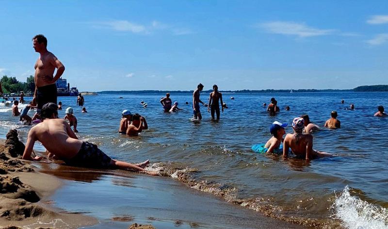 Волга повела себя аномально и прогрелась до невероятных значений - особенно около Сызрани