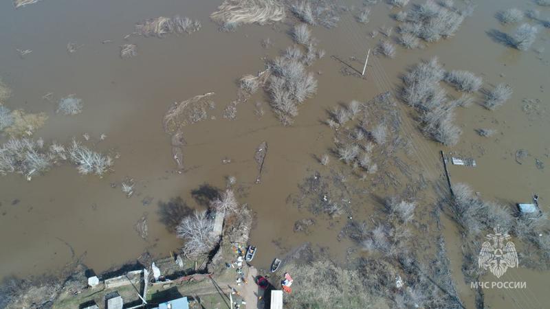 За сутки заметно выросло число залитых водой домов и участков в Самарской области