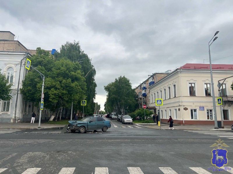 Девушка пострадала в жестком столкновении в центре Сызрани