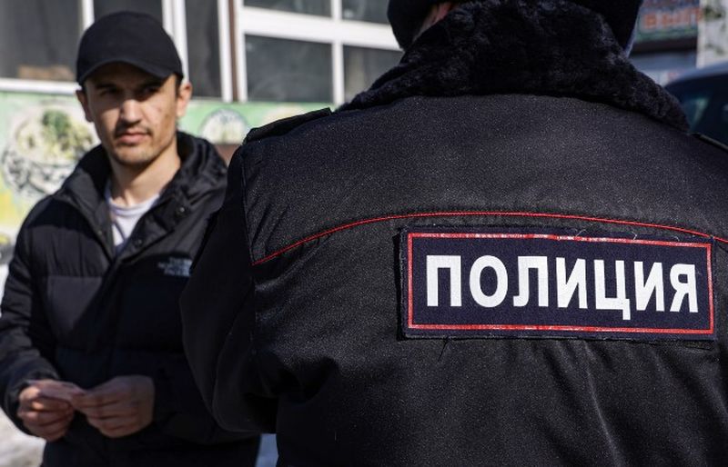 Мигрантам-нарушителям дали время «урегулировать свое положение» в России