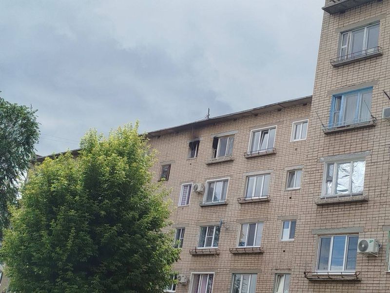 Жители Сызрани сообщают о пожаре в квартире многоэтажки