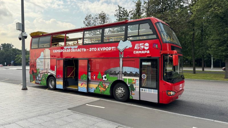 Брендированный туристический автобус уже три дня рассказывает москвичам о Самарской области
