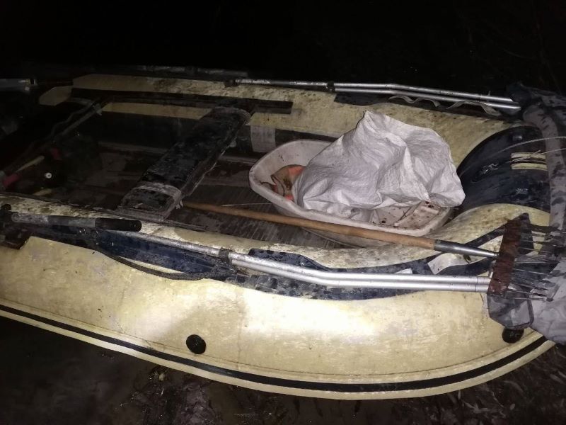 Полицейские Сызрани поймали на Волге человека с острогой