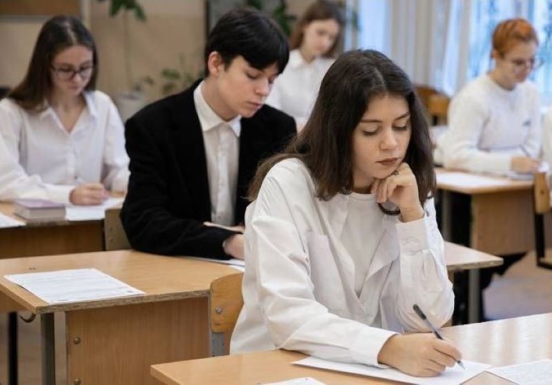 Школьники Самарской области пишут итоговое сочинение
