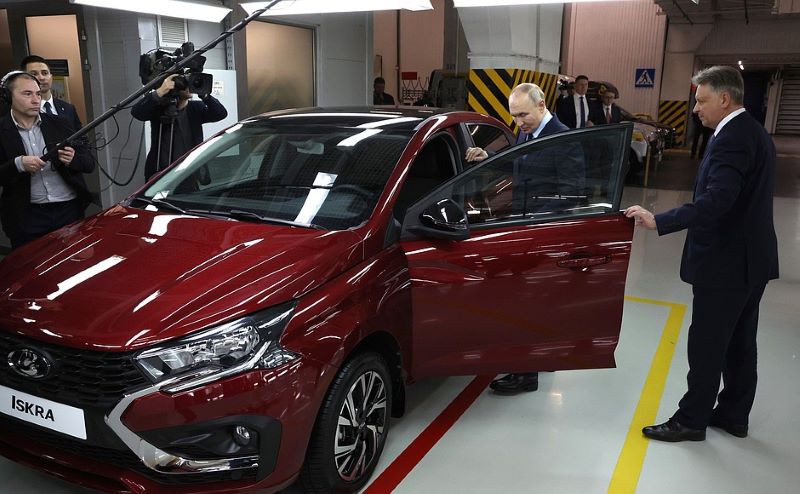 В Сызрани предприятие «Таврия» приступило к выпуску обивок сидений для Lada Iskra